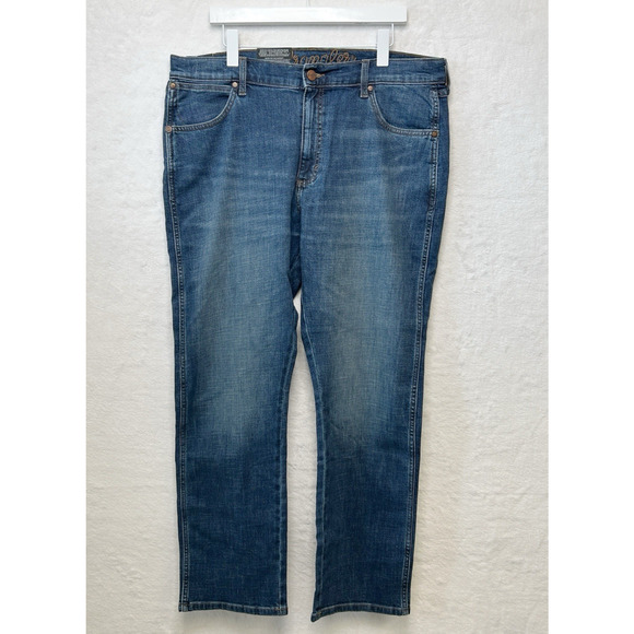 WRANGLER Retro Slim Straight Denim Blue Jeans Stretch Mens 38x32 NWT - Picture 2 of 10